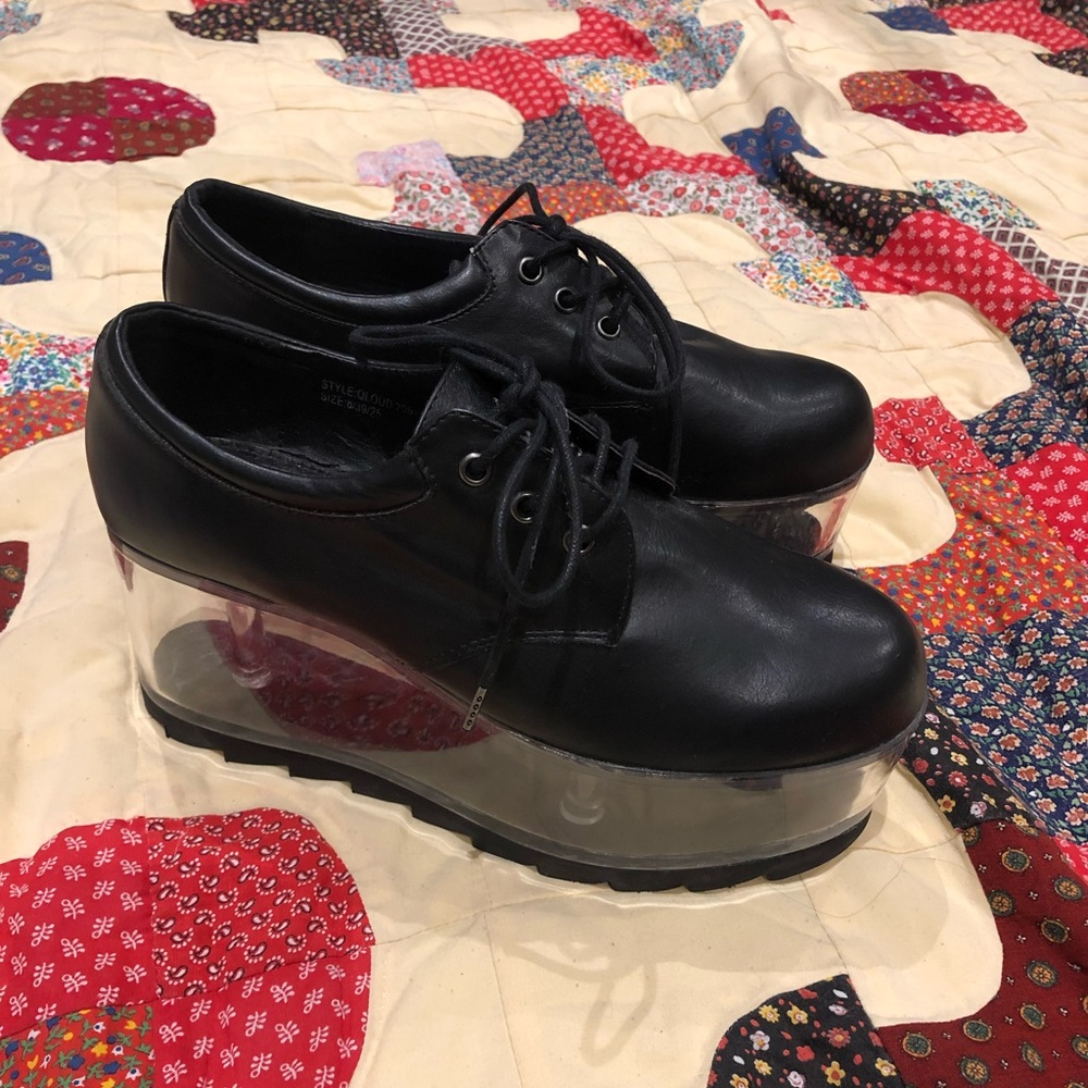 YRU Qloud 2091 black lucite platform shoes